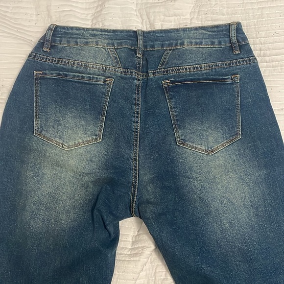 High rise Panelled Flare Jeans - Picture 2 of 6